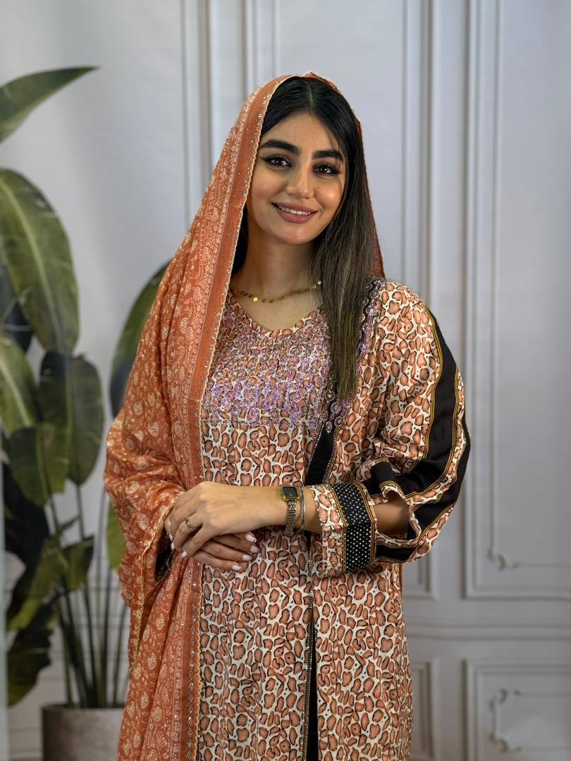 کتان نخ نگینی